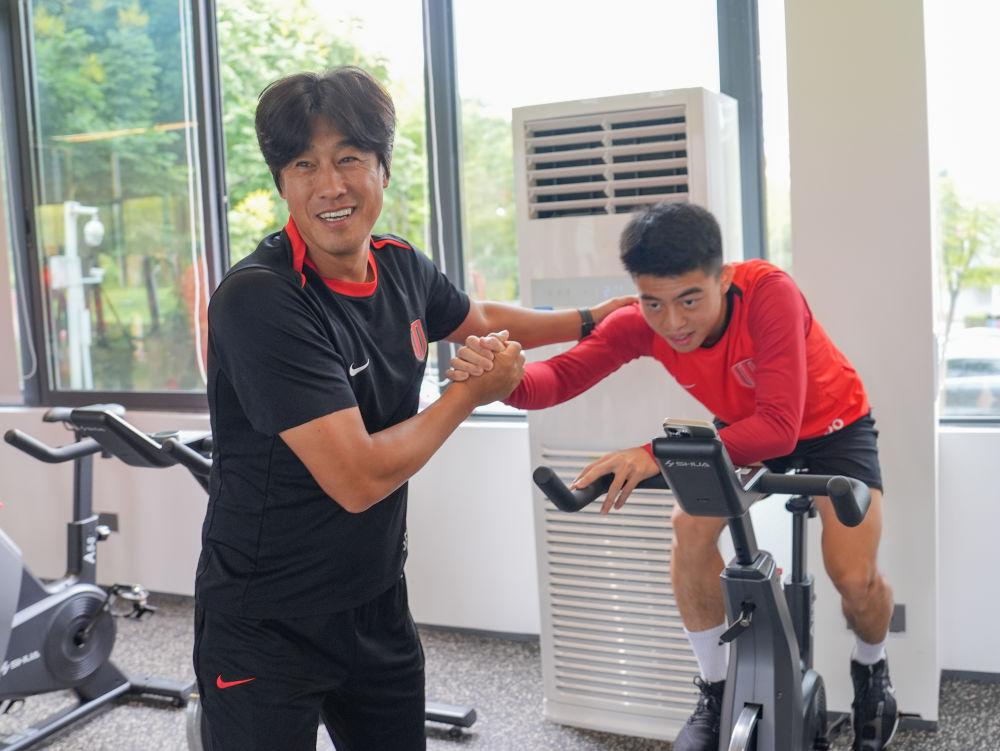 当下俱乐部, 心球员 当下俱乐部, 心球员